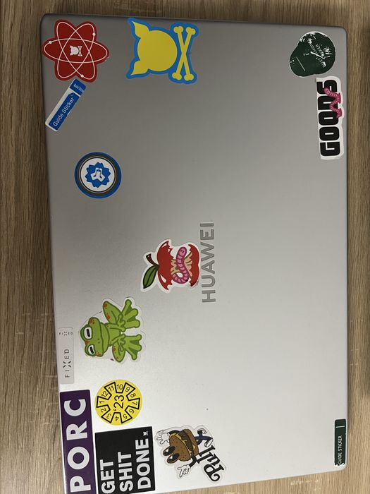 Huawei matebook D15 8gb RAM