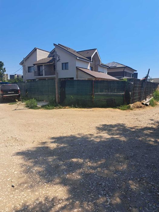 Teren Intravilan 400 mp – LAZU, Langa strada Luceafarului – 26,05 ml deschidere