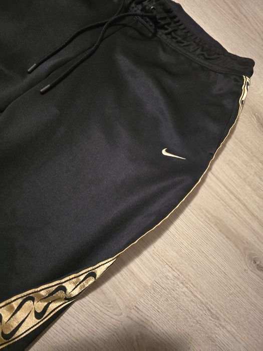 Nike Дамски анцуг L размер