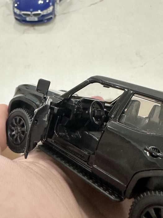 Железные модельки машин 1/43