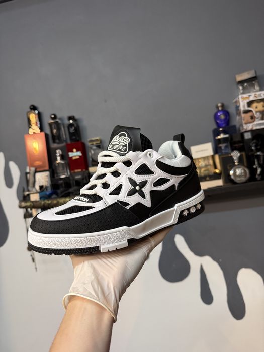 Adidasi Louis Vuitton noi