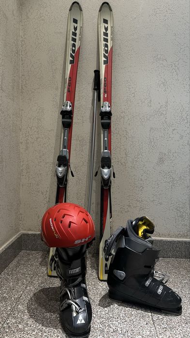 Горные лыжи с ботинками