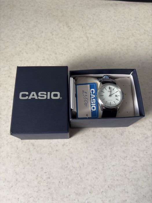 Продам часы Casio