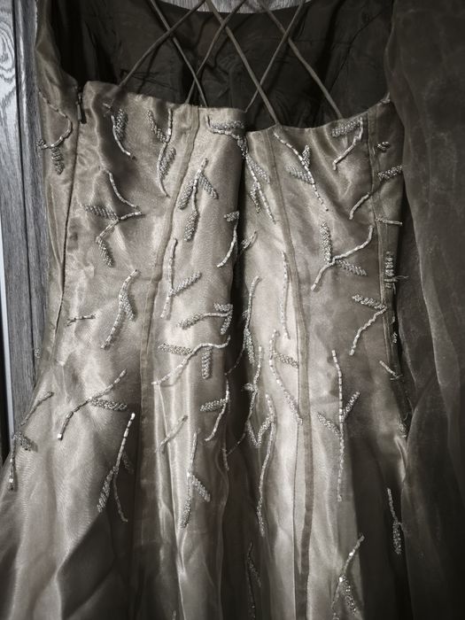 Продам выпускное платье