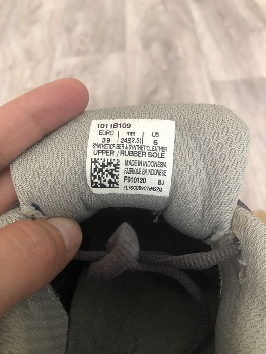 Кроссовки Asics, 39 размер