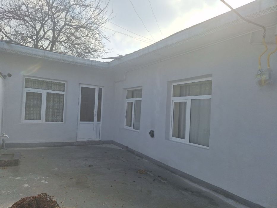 Ховли сотилади 2,5 сотих ер , 105 кв хонаси .Гор ГАИ. 51000$ торг.