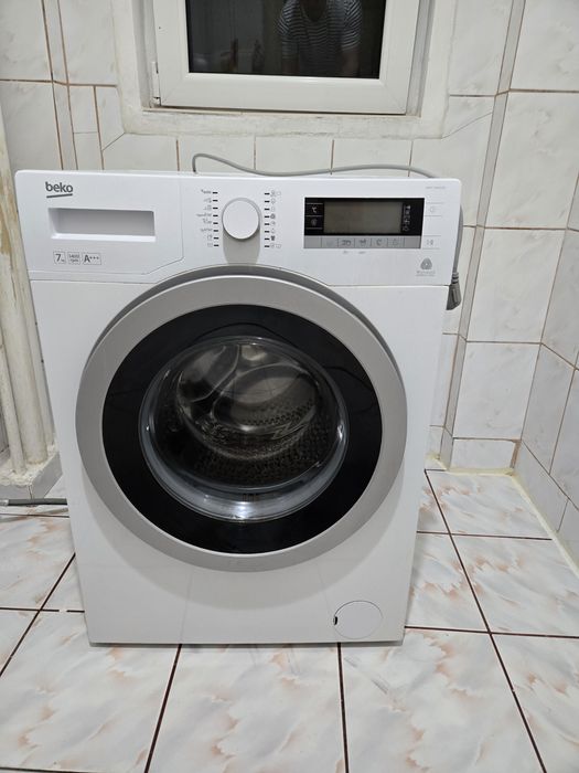 Vând mașină de spălat automată BEKO