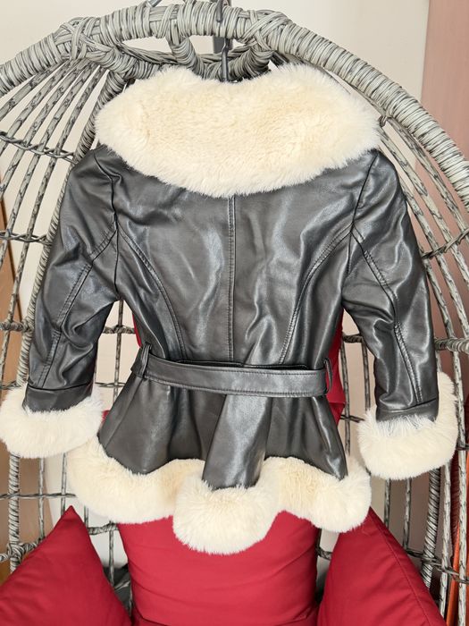 Cojoc fetiță piele ecologică cu blăniță albă Kids Star, Mărimea 6 ani