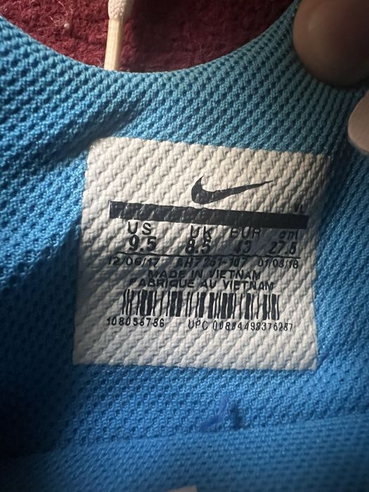 Оригиналный NIKE Бутсы сотилади