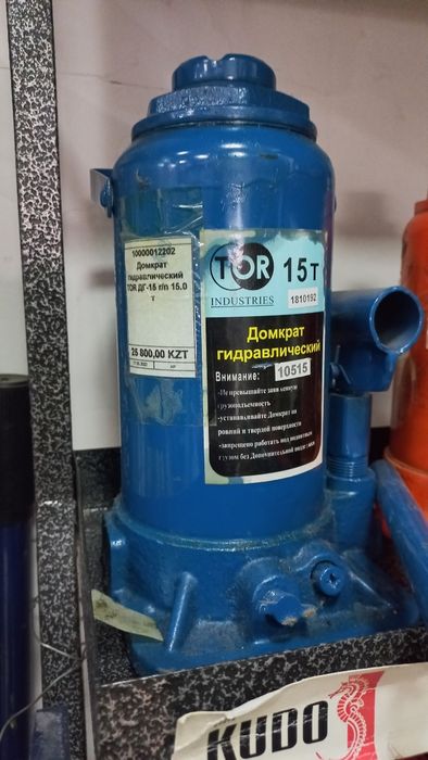 Домкрат гидравлический TOR