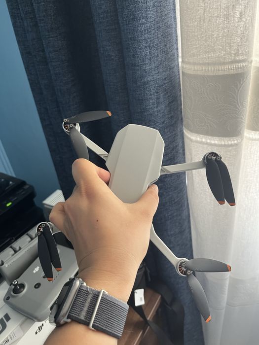 Drona DJI mini 4K