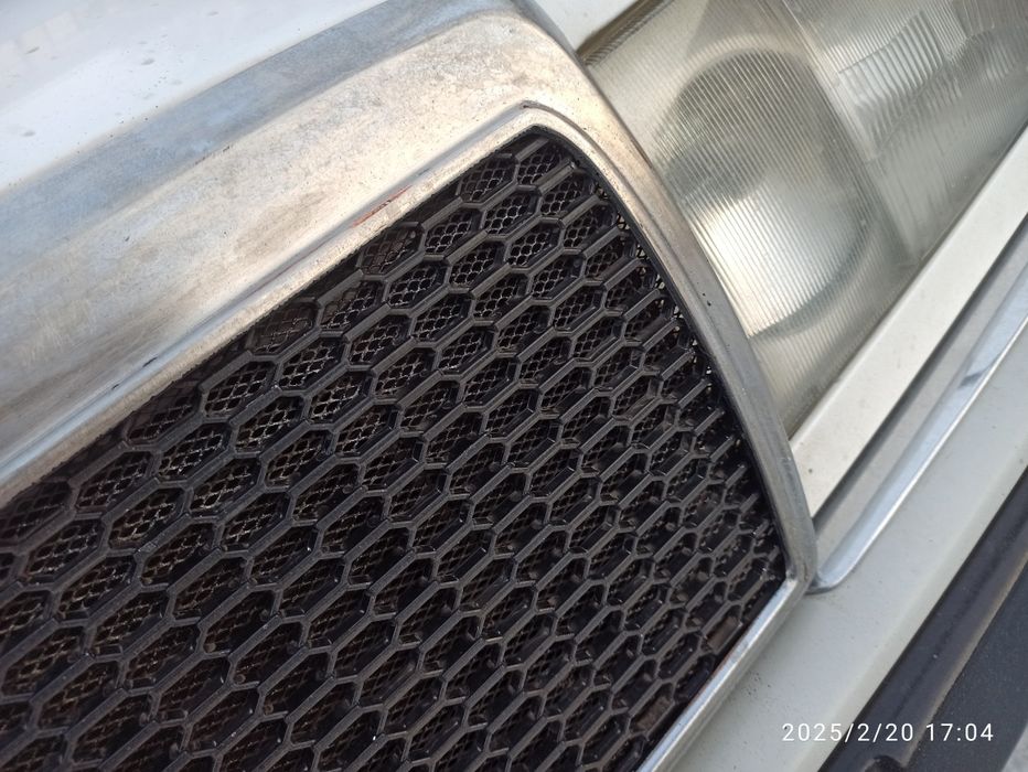 Продам решетку w124 merc