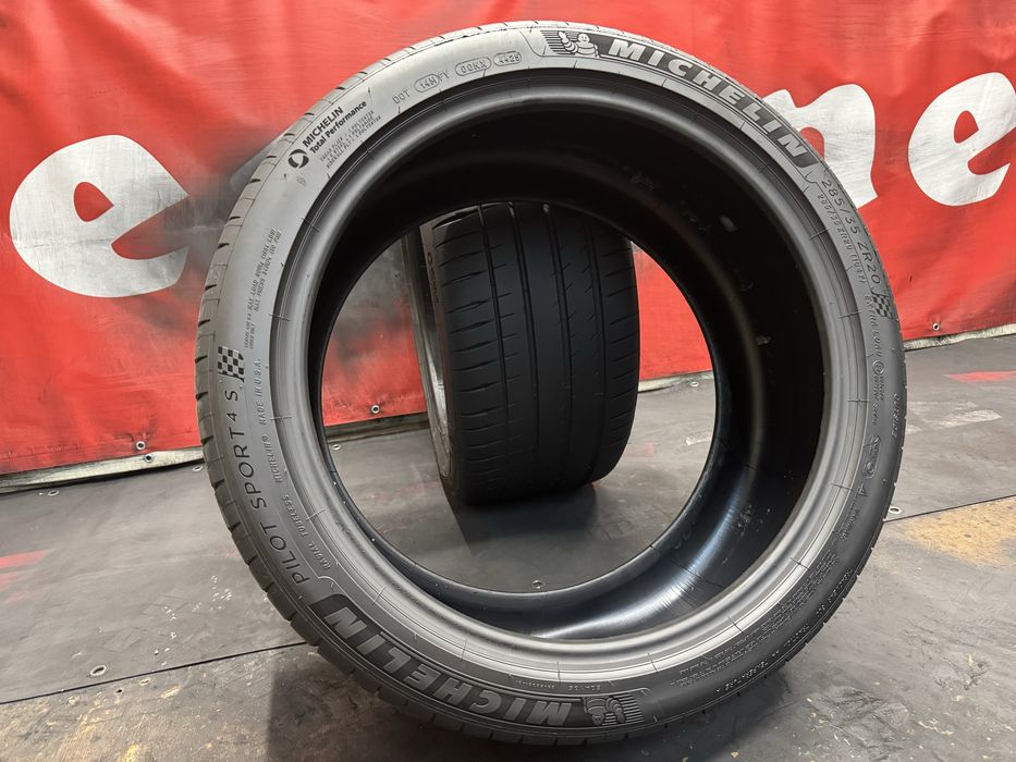 285 35 20, Летни гуми, Michelin PilotSport4S, 2 броя