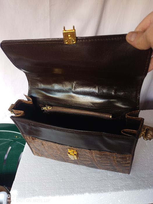 Geanta din piele de calitate