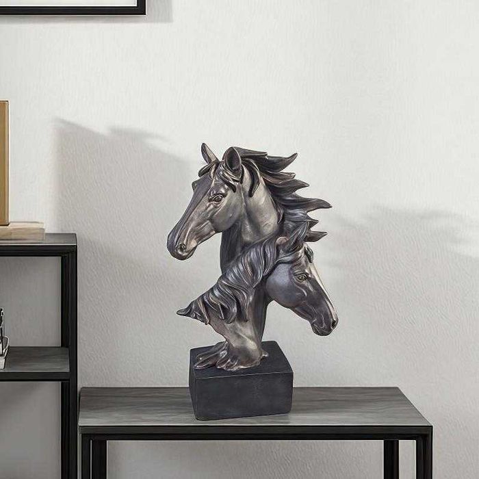 Нова Статуетка Кон - Сувенир Коне -Декорация - 23см