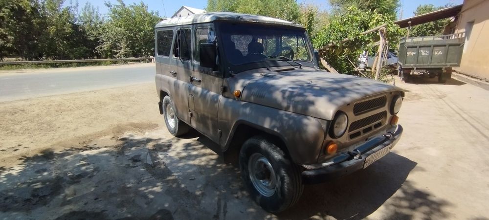 Uaz sotiladi  1996 yil