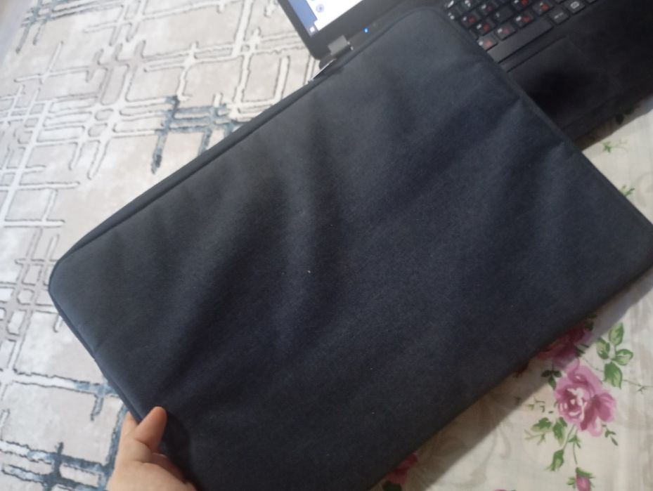 Ноутбук учун чехол