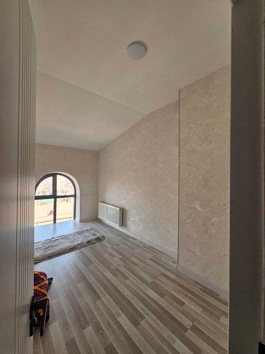 Sergeli 1. 6kavatli domning 6kavatida 3honali dupleks honadon sotaman.