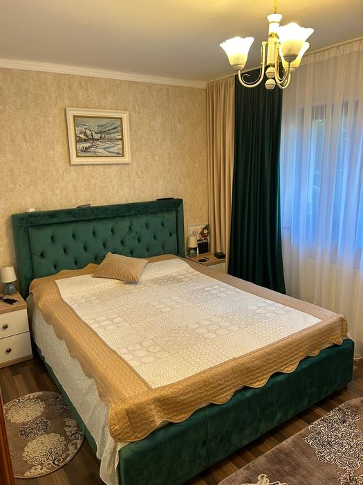 De vânzare apartament 3 camere + salon cu bucătărie în Suceava