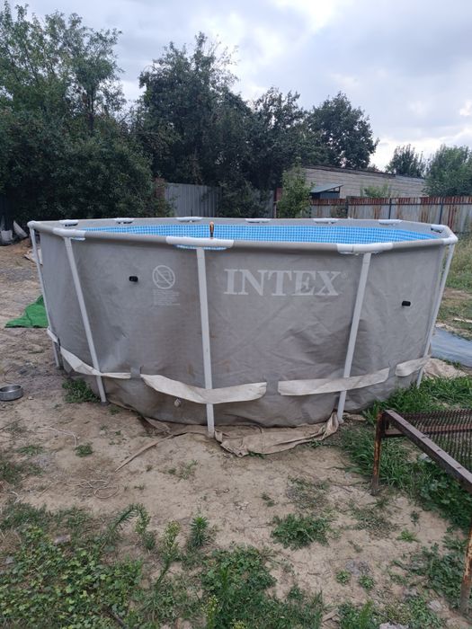 продам бассейн большой в хорошем сост
