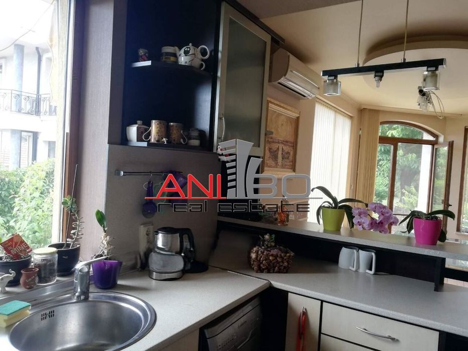 Продава се Къща в Варна, м-т Траката - 200 кв.м за 2150 €/кв.м - Снимка #2