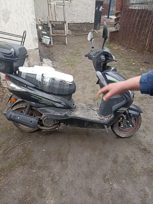 Продам срочно Мопед М8