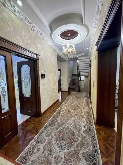 Сдаётся хороший дом в центре города !