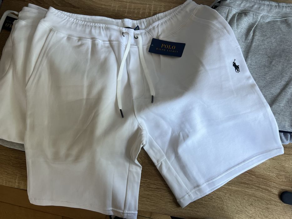 Pantaloni scurti L