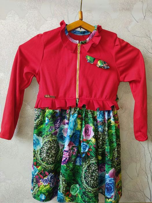 Маленьким модницам платья