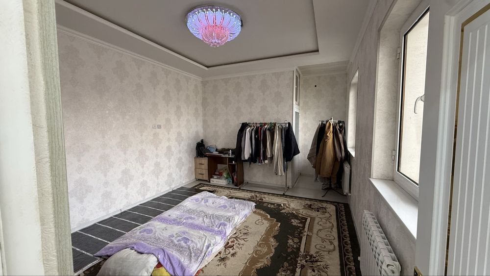 Olmazor tumani taraqqiyot mahallasida 2 sotx hovli sotiladi 147 000$