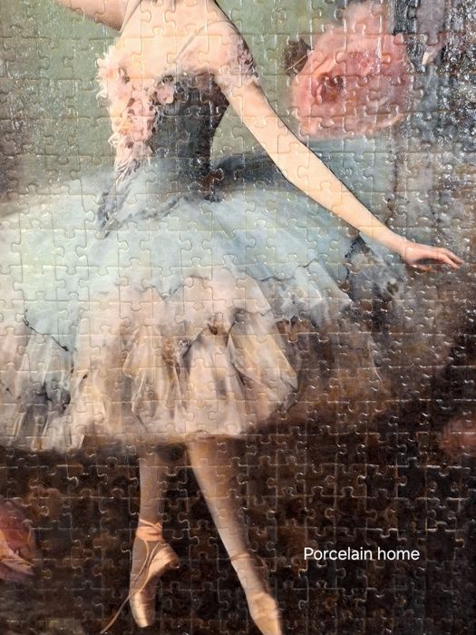 Пъзел в масивна рамка