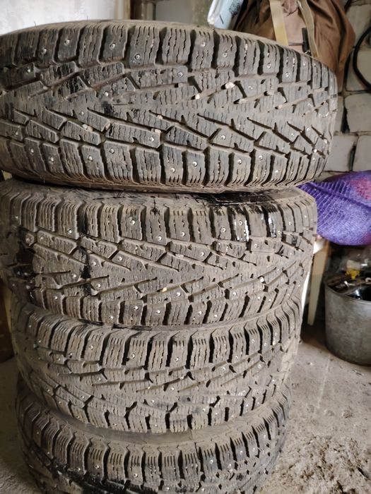 Продам зимнюю резину