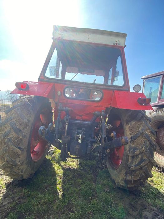 Tractor Universal 659