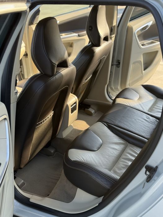 Volvo XC60 T6 304HP