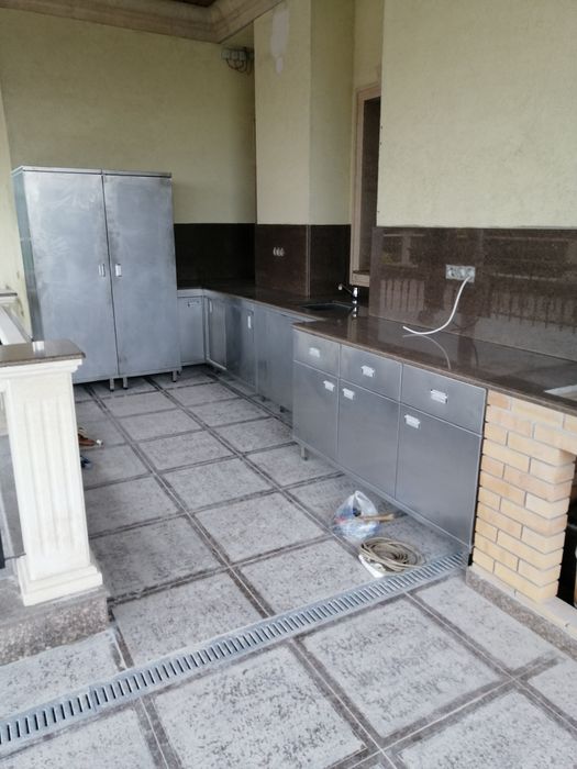 Кухни из нержавеющей стали