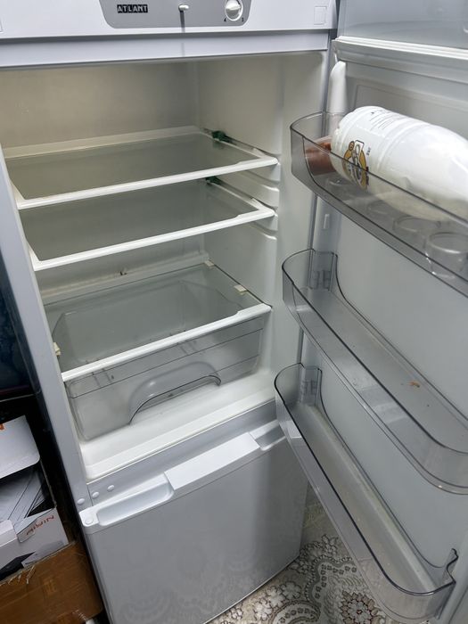 Холодильник сатылады.