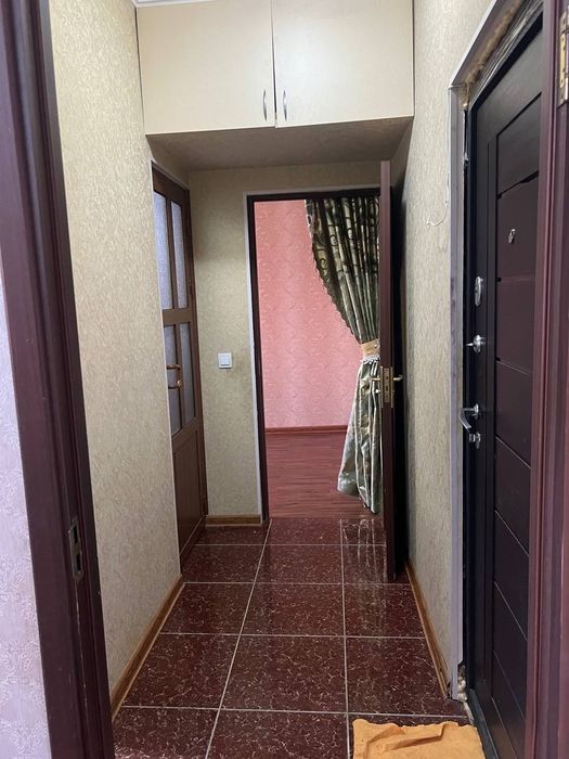 2-хона  3-этаж Массив Феруза