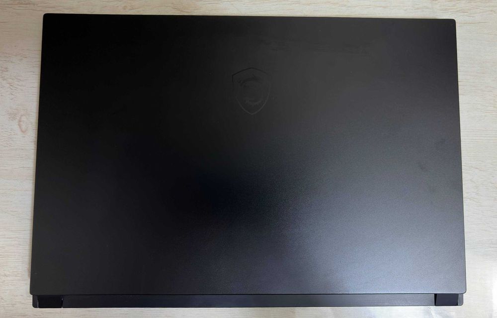 Продам ноутбук MSI GS66 Stealth 10UG
