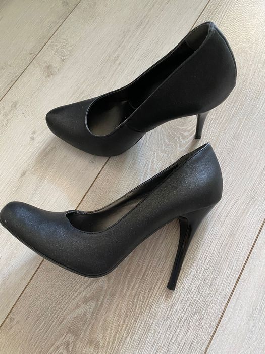 Дамски елегантни обувки - Нови!