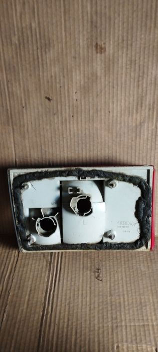 Фонарь ауди100левый