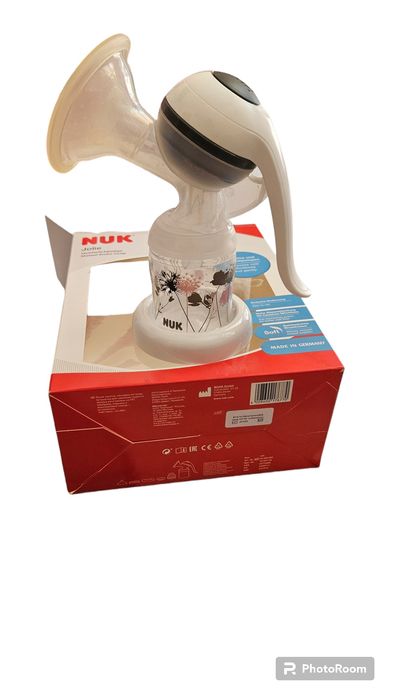 Ръчна помпа за кърма Nuk Jolie + подарък