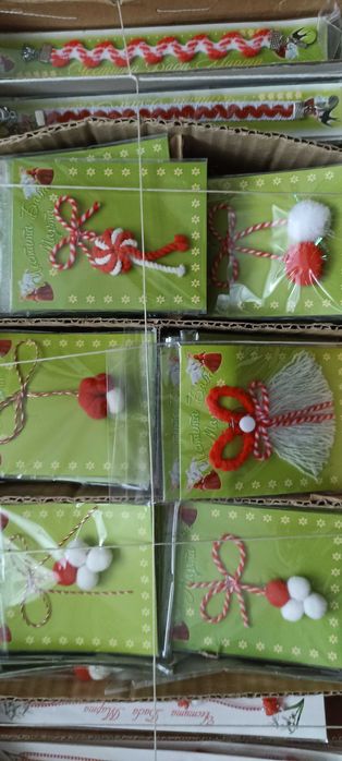 Мартеници на едро