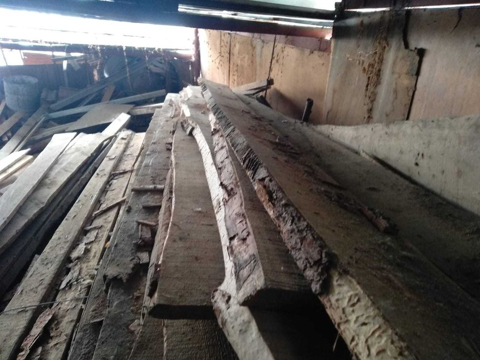 БУ !!!   Брус,, доска необрезная (горбыль)