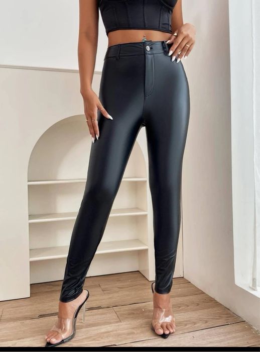 Кожен панталон С/М размер ново