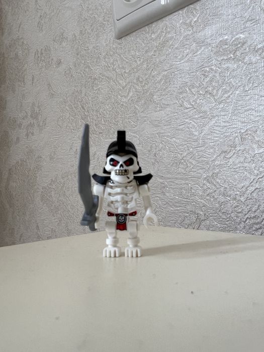 Продам лего минифигурки ниндзяго