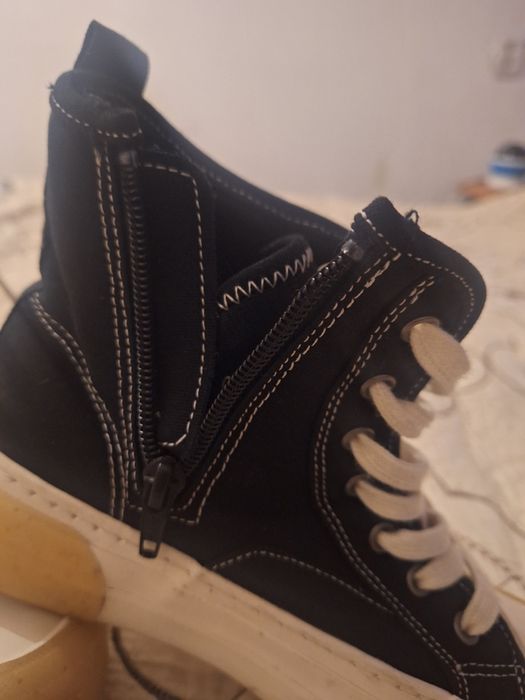 Продам  детский обувь