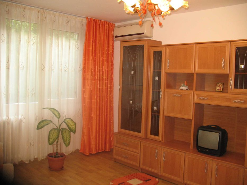 Inchiriez apartament 2 camere