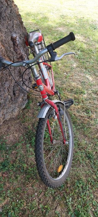 Две колелета 24 цола.