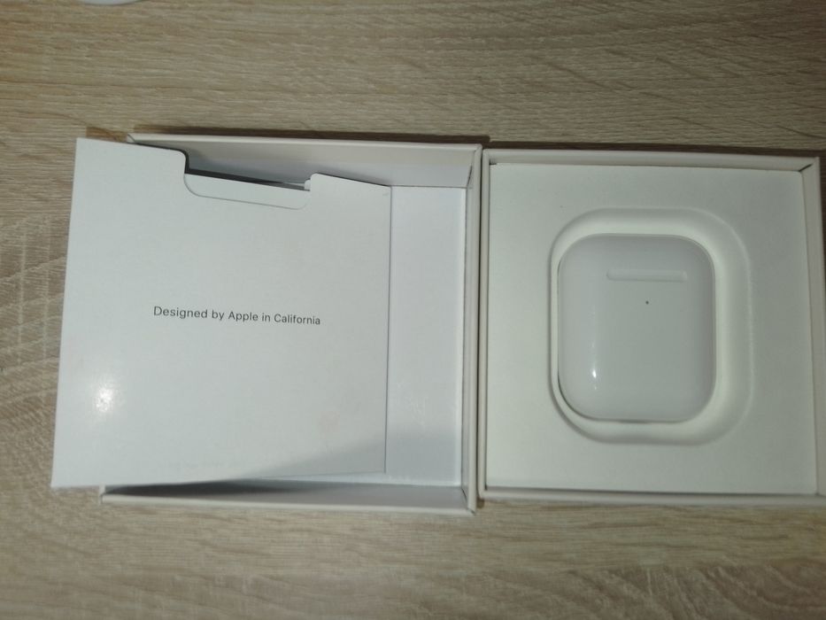 Продаю AirPods 2  Original