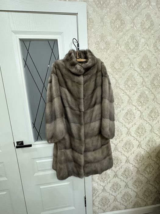 Продам норковую шубу